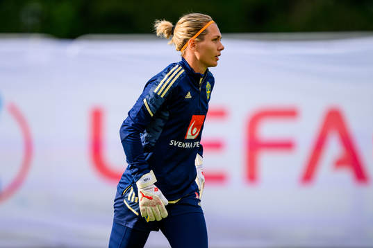 Goalkeeper Jennifer Falk