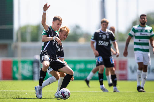 Västerås SKs Dusan Jajic och Brages Henry Sletsjøe