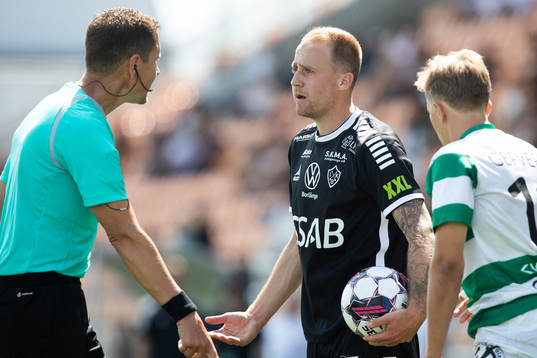 Domare Martin Strömbergsson och Brages Anton Lundin