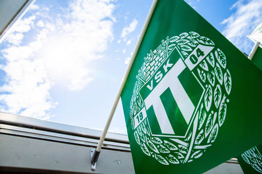 Flaggor med Västerås logga