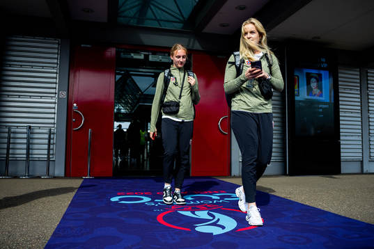 Goalkeeper Sunniva Skoglund and goalkeeper Guro Pettersen