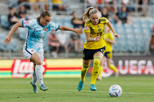 Matilda Vinberg of Sweden in action against Selma Løvås