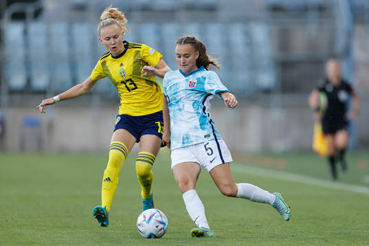 Matilda Vinberg of Sweden in action against Selma Løvås