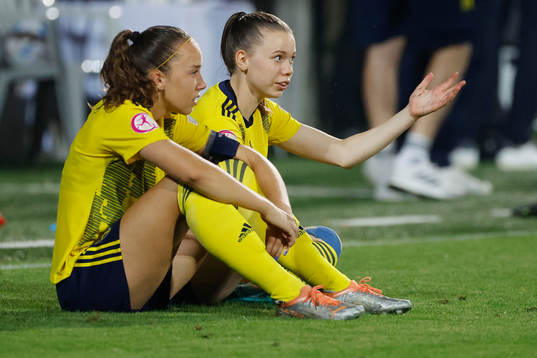Athinna Persson Lundgren and Bea Sprung of Sweden