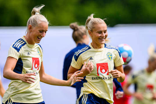 Stina Blackstenius and Amanda Nilden