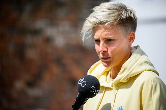 Lina Hurtig is interviewed by the media