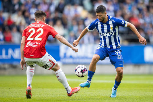 Degerfors Justin Salmon och IFK Göteborgs Kevin Yakob
