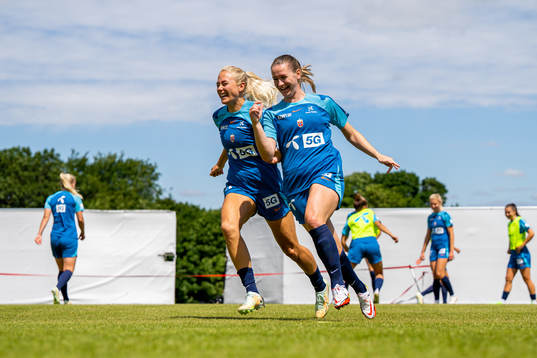 Guro Bergsvand and Elisabeth Terland of the Norwegian