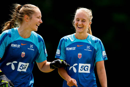 Goalkeeper Aurora Mikalsen and Amalie Eikeland of the
