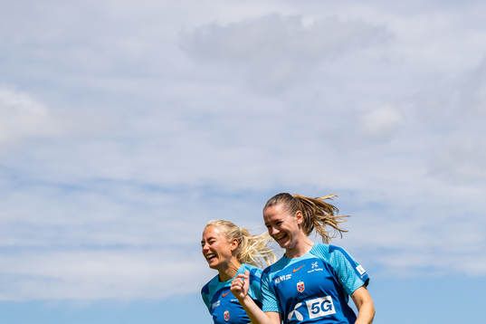 Guro Bergsvand and Elisabeth Terland of the Norwegian