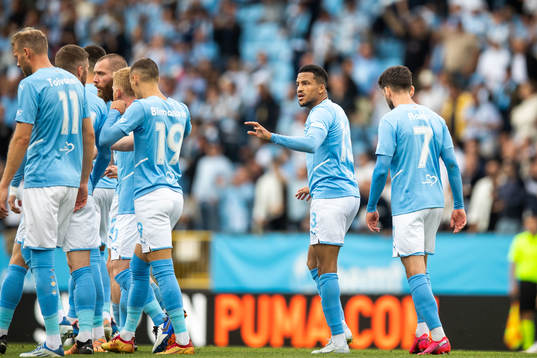 Martin Olsson of Malmö FF celebrates