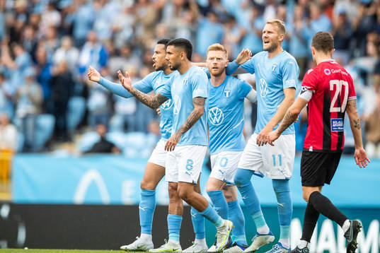 Martin Olsson of Malmö FF celebrates