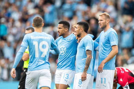 Martin Olsson of Malmö FF celebrates