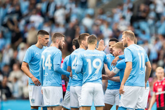 Martin Olsson of Malmö FF celebrates