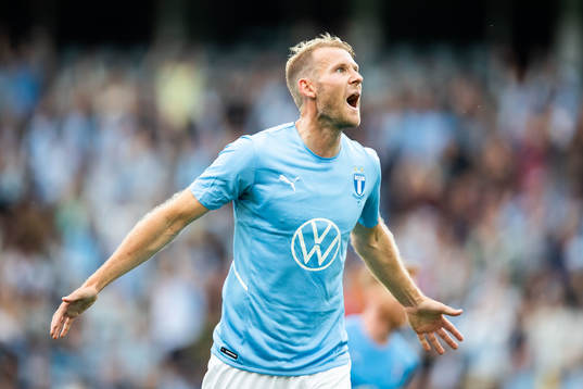 Ola Toivonen of Malmö FF celebrates