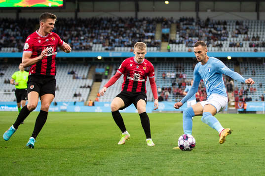 Karl Fridleifur Gunnarsson and Ari Sigurpalsson of Vikingur