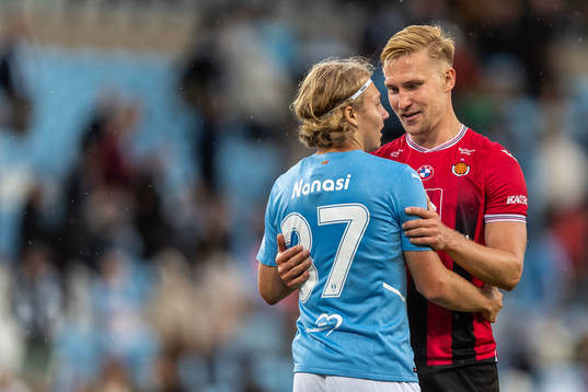 Sebastian Nanasi of Malmö FF and Peter Oliver Ekroth of