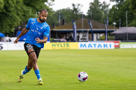 Halmstads Phil Ofosu-Ayeh