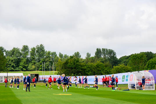 General view of a training session with the the women's