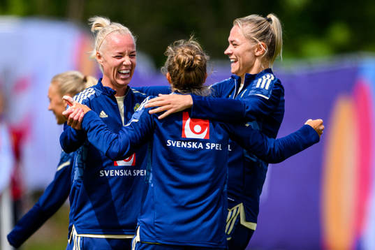 Caroline Seger and Fridolina Rolfö celebrate