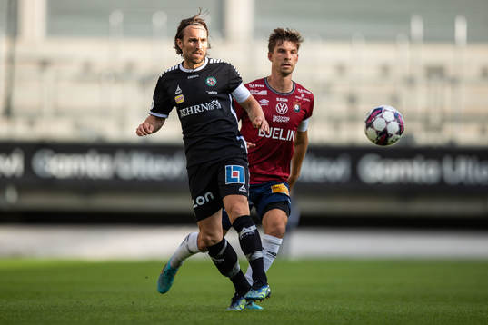 Örebros Kevin Walker och Örgrytes Daniel Paulson