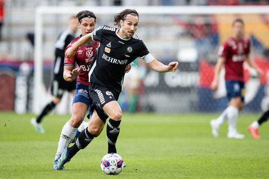 Örgrytes Kevin Ackermann och Örebros Kevin Walker
