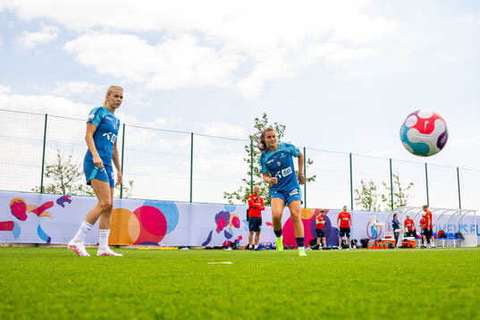 Ada Hegerberg and Vilde Bøe Risa of the Norwegian national