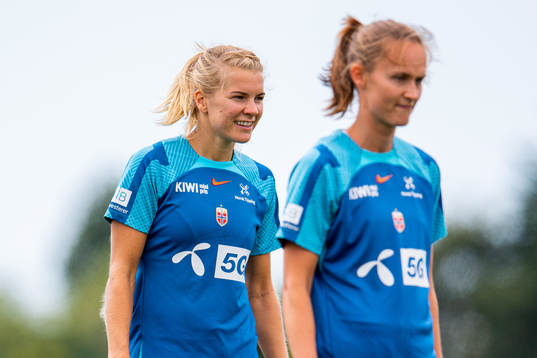 Ada Hegerberg and Caroline Graham Hansen of the Norwegian