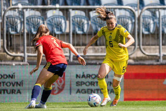Hanna Wijk of Sweden and Andrea Medina Martín of Spain