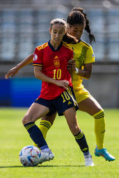 Julia Bartel Holgado of Spain and Evelina Duljan of Sweden
