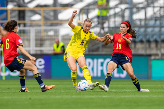 Sara Eriksson of Sweden and Ariadna Mingueza and Ane