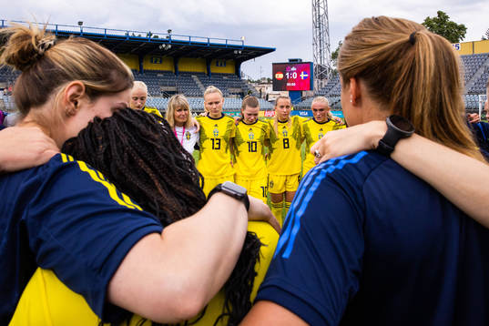 Matilda Vinberg, Bea Sprung and Sara Eriksson of Sweden