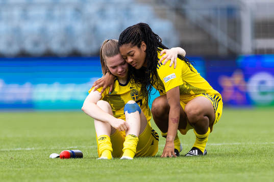 Bea Sprung and Evelina Duljan of Sweden  looks dejected