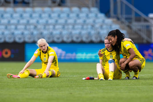 Wilma Leidhammar, Bea Sprung and Evelina Duljan  of Sweden