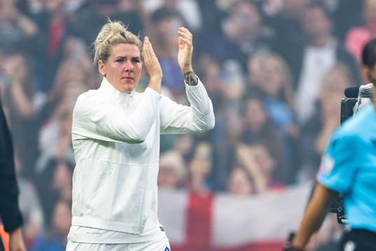 Jill Scott of England