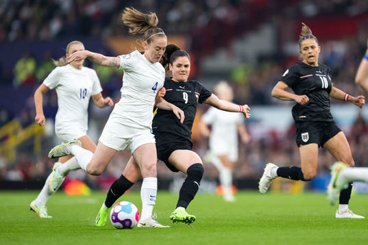 Keira Walsh of England and Sarah Zadrazil of Austria