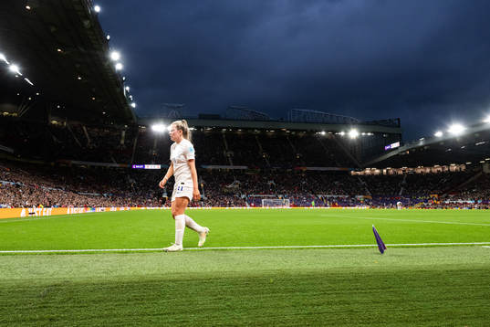 Lauren Hemp of England