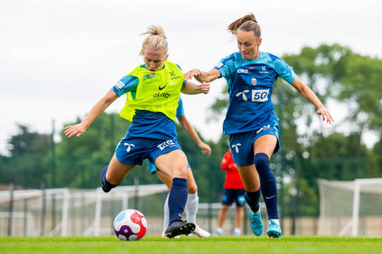 Thea Bjelde and Caroline Graham Hansen of the Norwegian