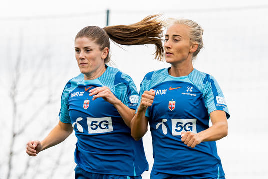Maren Mjelde and Anja Sønstevold of the Norwegian national