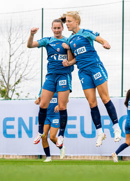 Elisabeth Terland and Sophie Román Haug of the Norwegian