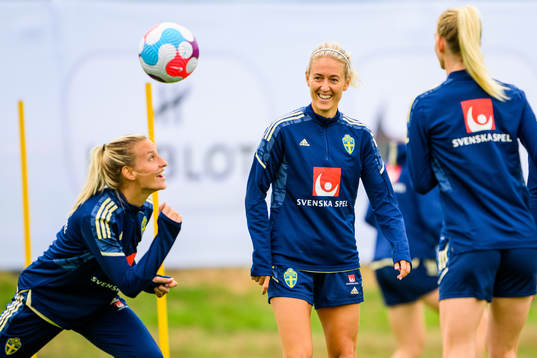 Nathalie Björn and Emma Kullberg