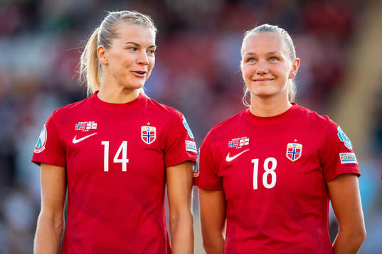 Ada Hegerberg and Frida Maanum