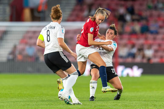 Frida Maanum of Norway and Abbie Magee of Northern Ireland
