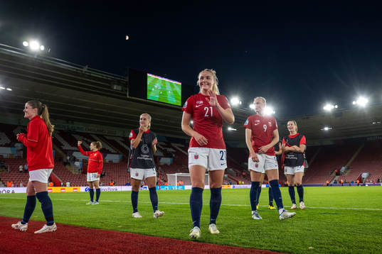 Anna Jøsendal celebrates