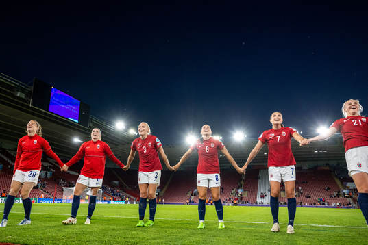Synne Skinnes Hansen, Maren Mjelde, Maria Thorisdottir,