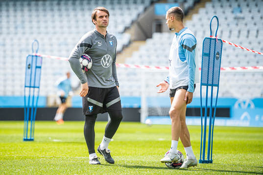 Tränare Milos Milojevic och Veljko Birmancevic