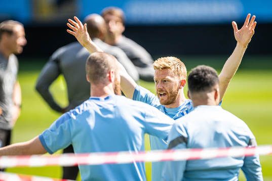 Anders Christiansen jublar