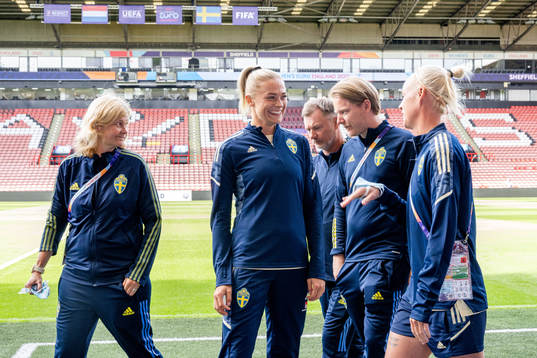 Fridolina Rolfö and Caroline Seger of Sweden
