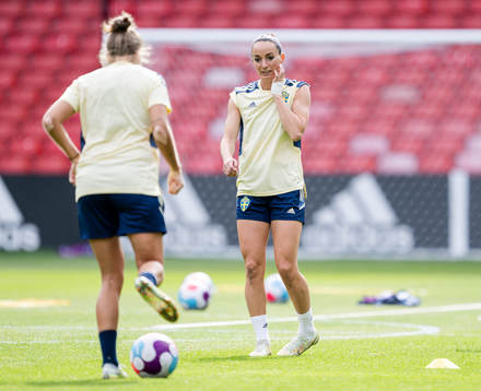 Kosovare Asllani