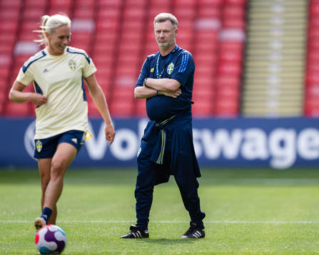 Jonna Andersson and Peter Gerhardsson, head coach of Sweden